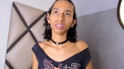 Snapshot of venuss_03 chatting on 10.24.25 venuss_03 online show from 10.24.25