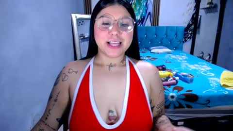 Snapshot of venuswilliamx chatting on 07.21.26 venus online show from 07.21.26