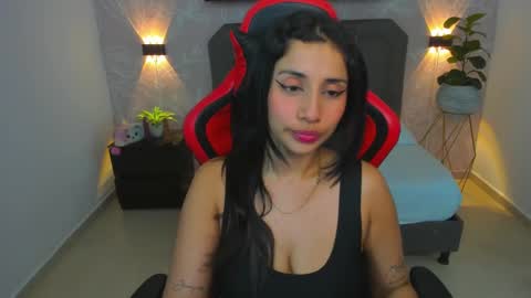 Snapshot of venuz_lee chatting on 01.09.25 Nice to greet you my name is Vanessa online show from 01.09.25