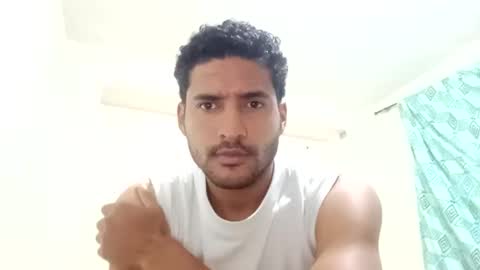 Snapshot of veny93274750 chatting on 01.12.25 veny93274750 online show from 01.12.25