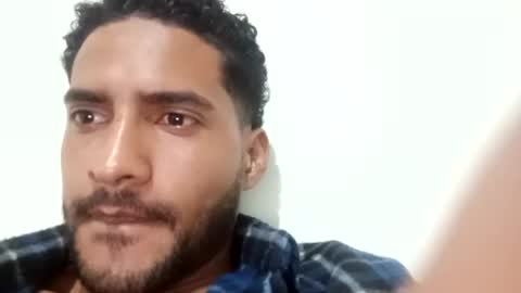 Snapshot of veny93274750 chatting on 01.21.25 veny93274750 online show from 01.21.25