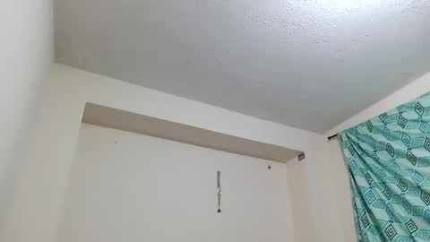 Snapshot of veny93274750 chatting on 01.27.25 veny93274750 online show from 01.27.25