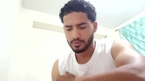 Snapshot of veny93274750 chatting on 02.11.25 veny93274750 online show from 02.11.25