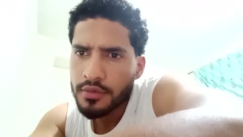 Snapshot of veny93274750 chatting on 02.12.25 veny93274750 online show from 02.12.25