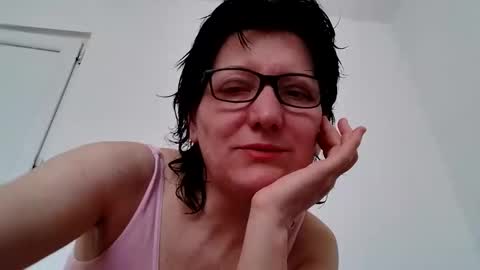 Vera online show from 04.12.26