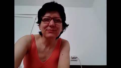 Vera online show from 04.28.26