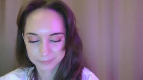 Snapshot of veralush chatting on 10.25.25 Una online show from 10.25.25