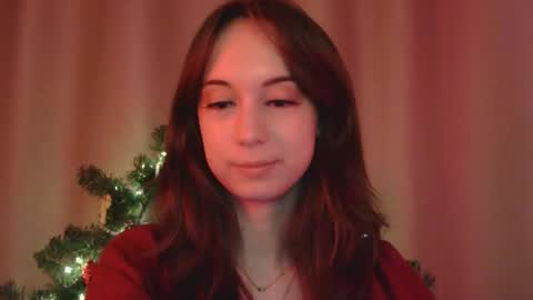 Snapshot of veralush chatting on 12.20.25 Una online show from 12.20.25