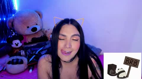 Snapshot of vero_jhonson chatting on 01.07.25  karolina online show from 01.07.25