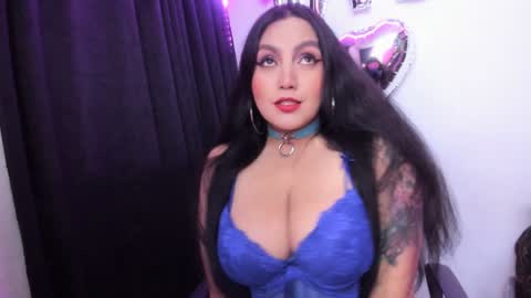 Snapshot of vero_jhonson chatting on 02.09.25  karolina online show from 02.09.25