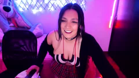 Snapshot of vero_jhonson chatting on 03.04.25  karolina online show from 03.04.25