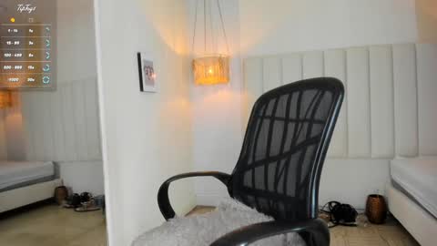 Snapshot of veronica_b07 chatting on 01.17.25 Veronica3 online show from 01.17.25