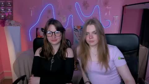 Snapshot of veronica_bubble chatting on 05.22.26 Ronni online show from 05.22.26