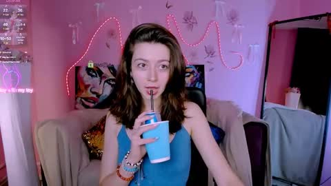 Snapshot of veronica_bubble chatting on 05.24.26 Ronni online show from 05.24.26