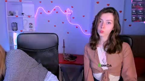 Snapshot of veronica_bubble chatting on 06.04.26 Ronni online show from 06.04.26