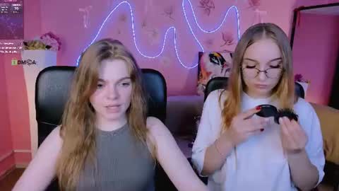 Snapshot of veronica_bubble chatting on 06.08.26 Ronni online show from 06.08.26