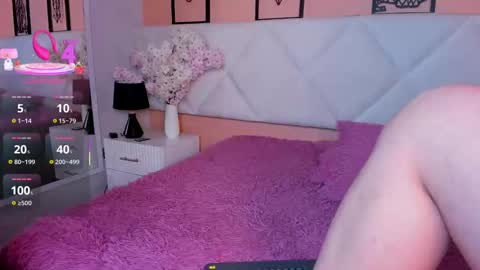 veronica_hill_ online show from 11.19.25