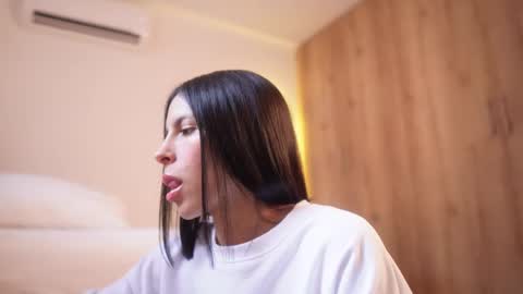 Snapshot of veronica_mendez1 chatting on 02.03.26 Veronica online show from 02.03.26