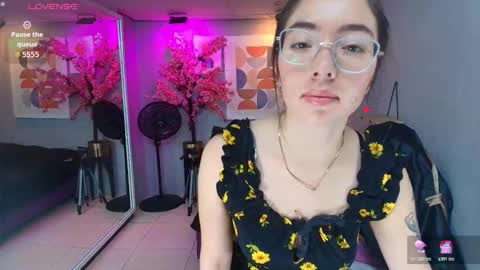 Snapshot of veronica_miiller chatting on 02.02.26 veronica online show from 02.02.26