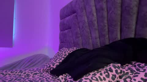 Snapshot of veronicadussan chatting on 02.08.25 Miss Veronica dussan Tw Veronicasm IG Ashveronica online show from 02.08.25