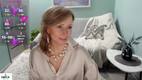 Snapshot of veronicagilbert chatting on 11.11.25 Helen online show from 11.11.25