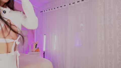 Snapshot of veronicamartin_ chatting on 02.28.26 Vero online show from 02.28.26