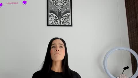 VeronicaTonu online show from 11.13.25