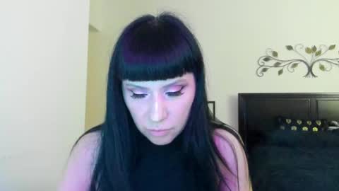 Snapshot of veronika_blak chatting on 04.25.26 Miss Veronika Blak online show from 04.25.26