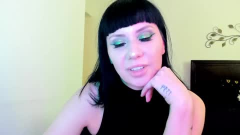 Snapshot of veronika_blak chatting on 05.02.26 Miss Veronika Blak online show from 05.02.26