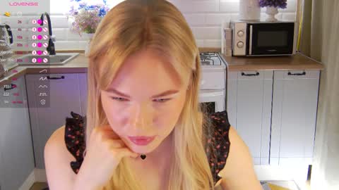 Veronika online show from 10.27.25
