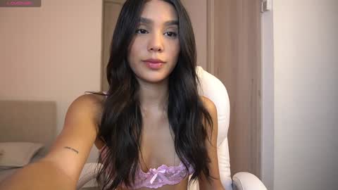  V A L  help me reach 100likes online show from 02.18.26