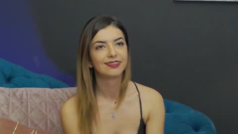 Snapshot of verra_lore chatting on 12.05.24 Verra online show from 12.05.24