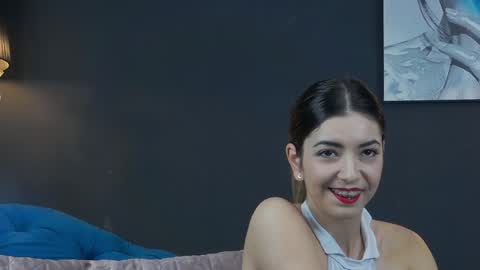 Snapshot of verra_lore chatting on 12.27.24 Verra online show from 12.27.24