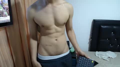 Snapshot of versatileguuy chatting on 03.20.26 versatileguuy online show from 03.20.26