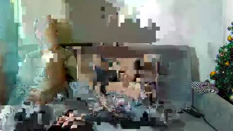 Snapshot of very_hard2 chatting on 11.26.25 very_hard2 online show from 11.26.25