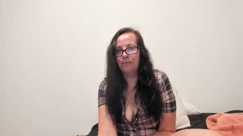 verysassypeachgoddess online show from 04.21.26