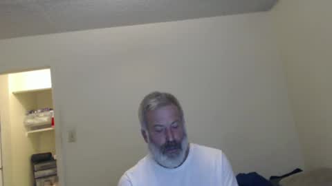 Snapshot of veryveryhairmanindenver chatting on 12.13.24 hairy man online show from 12.13.24