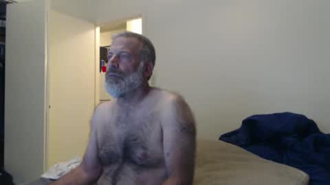 Snapshot of veryveryhairmanindenver chatting on 01.19.25 hairy man online show from 01.19.25