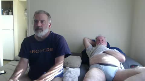 Snapshot of veryveryhairmanindenver chatting on 03.10.25 hairy man online show from 03.10.25