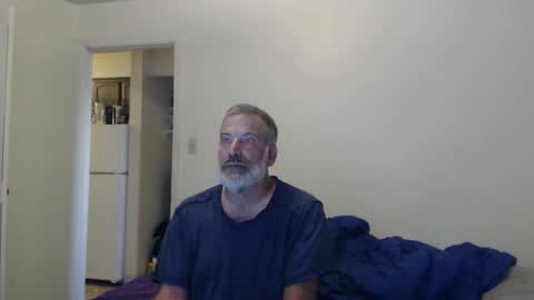 Snapshot of veryveryhairmanindenver chatting on 10.04.25 hairy man online show from 10.04.25
