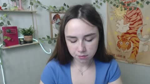 veryveryvery_shy online show from 04.28.26
