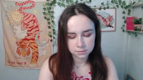 Snapshot of veryveryvery_shy chatting on 06.27.26 veryveryvery_shy online show from 06.27.26