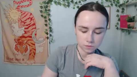 Snapshot of veryveryvery_shy chatting on 07.02.26 veryveryvery_shy online show from 07.02.26