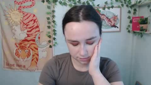 Snapshot of veryveryvery_shy chatting on 07.14.26 veryveryvery_shy online show from 07.14.26