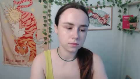 Snapshot of veryveryvery_shy chatting on 07.16.26 veryveryvery_shy online show from 07.16.26