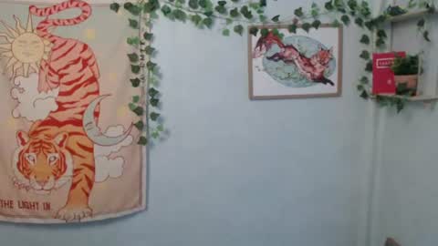Snapshot of veryveryvery_shy chatting on 07.23.26 veryveryvery_shy online show from 07.23.26