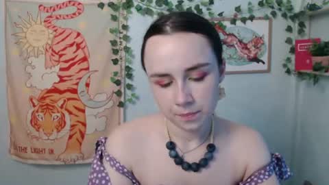 Snapshot of veryveryvery_shy chatting on 07.27.26 veryveryvery_shy online show from 07.27.26