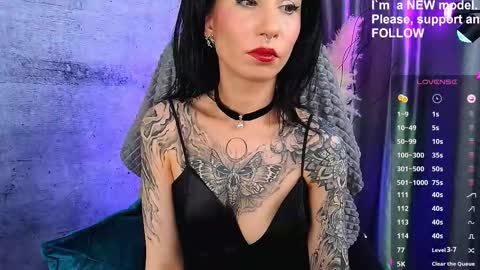 Snapshot of vespera_ chatting on 11.16.25 Lady or Goddess Vespera online show from 11.16.25