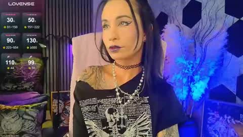 Lady or Goddess Vespera online show from 05.04.26