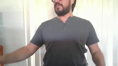 Snapshot of vesturelove chatting on 11.04.25 vesturelove online show from 11.04.25